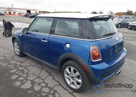 2009 Mini Cooper S from USA, damaged, VIN WMWMF73589TT94677